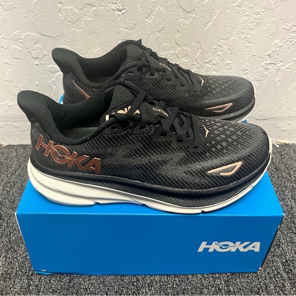 Women’s hoka Clifton 9
